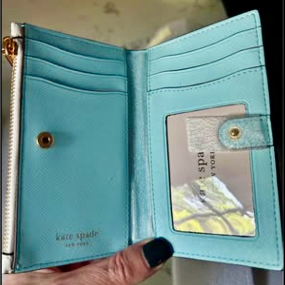 Kate Spade NIP Morgan Seashell Embossed Saffiano Leather Slim Bifold Wallet. - Picture 3 of 5